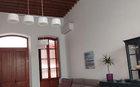 La Violetera en el centro histórico de Almería
